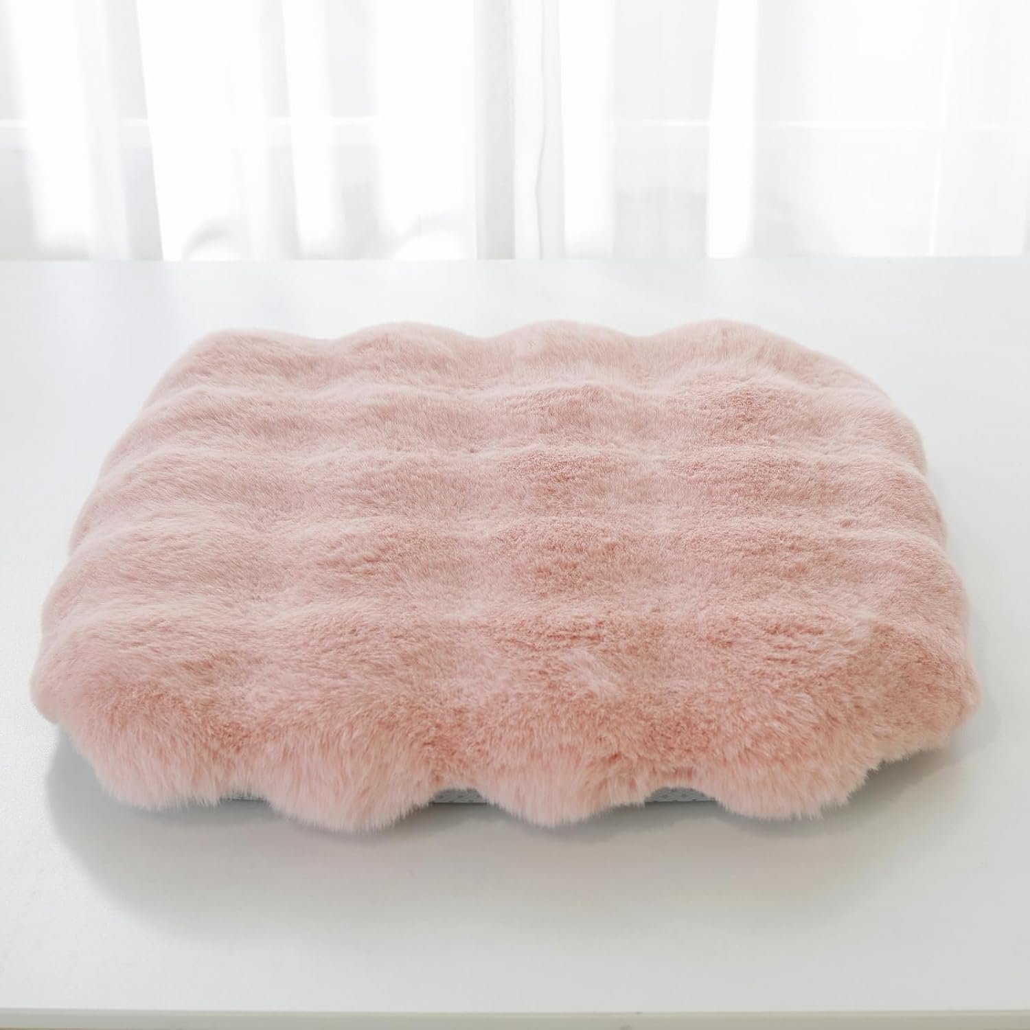 Square plush high-resilience chair cushion